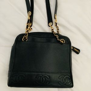 Chanel Caviar CC Shoulder Bag Gold Hardware